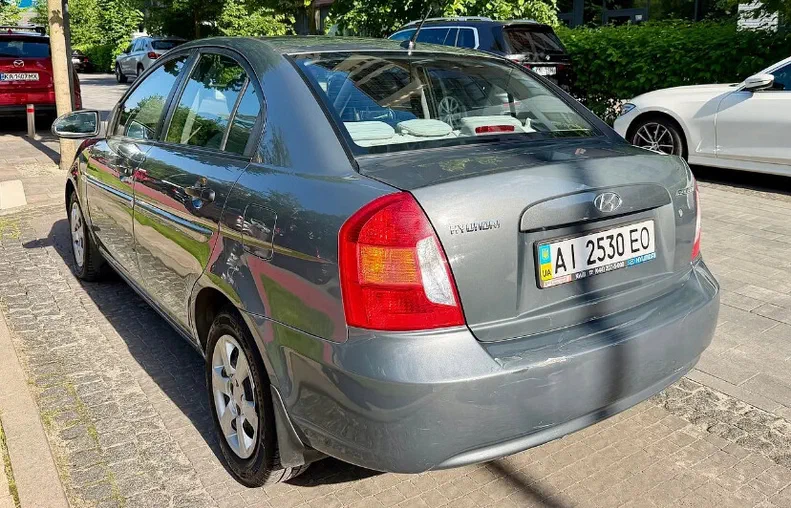 Hyundai Accent 2008 - 4