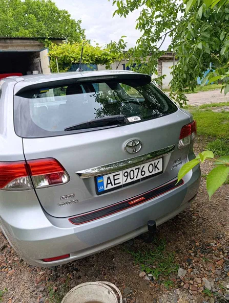 Toyota Avensis 2012 - 3