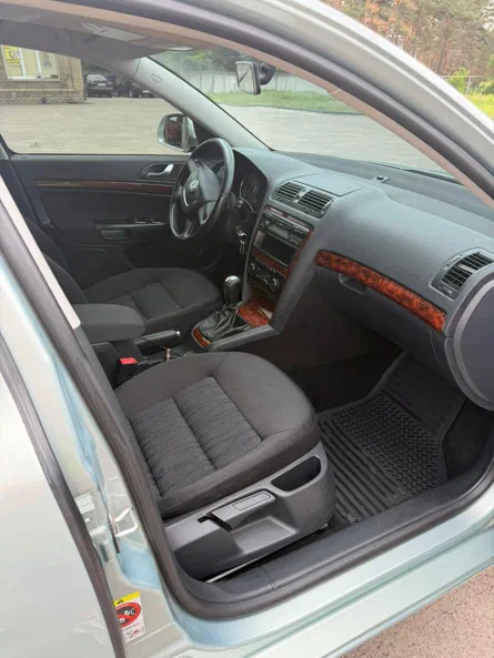 Skoda Octavia 2010 - 1