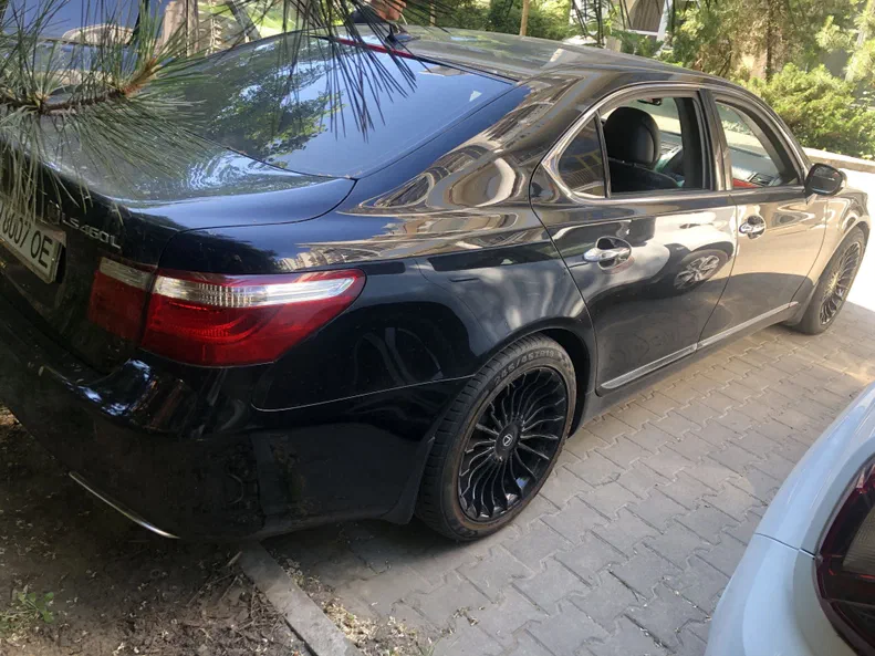 Lexus LS 2007 - 1
