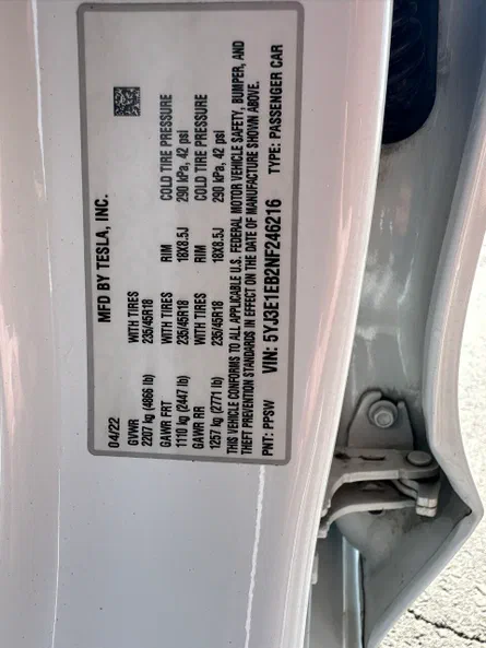 Tesla Model 3 2022 - 9