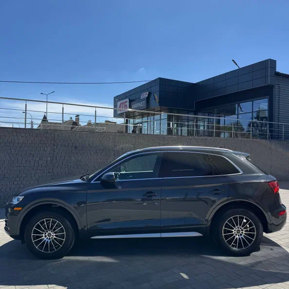 Audi Q5 2018 - 18