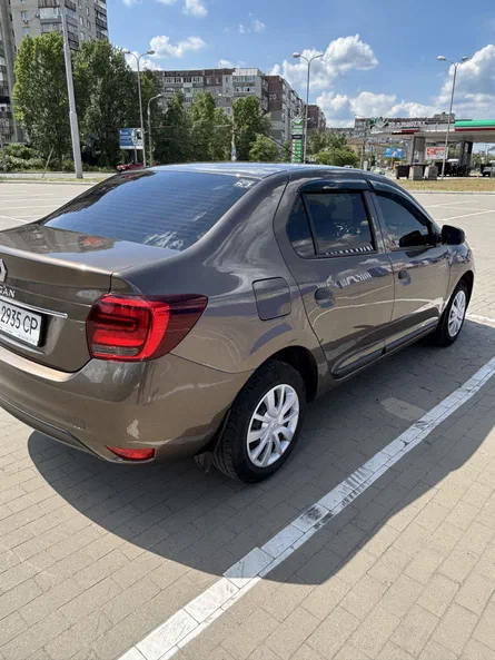 Renault Logan 2021 - 10