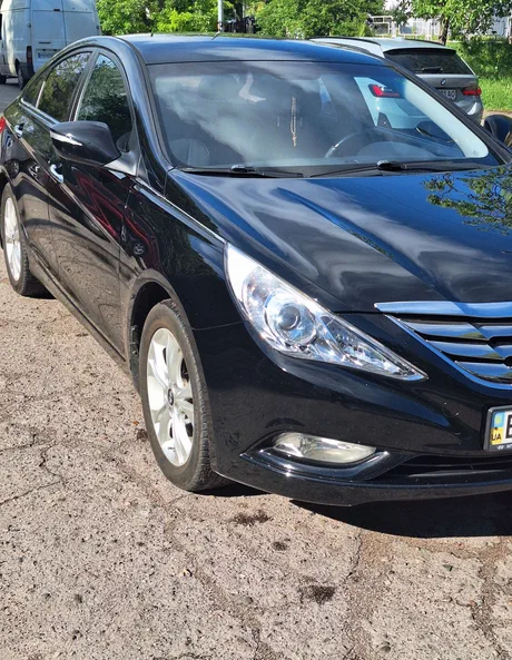 Hyundai Sonata 2011 - 0
