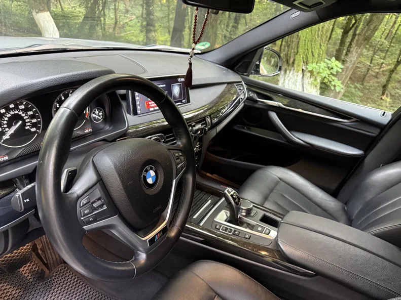 BMW X5 2018 - 25