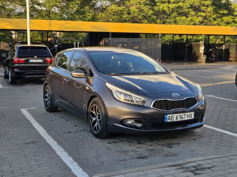 Kia Ceed 2012 - 0