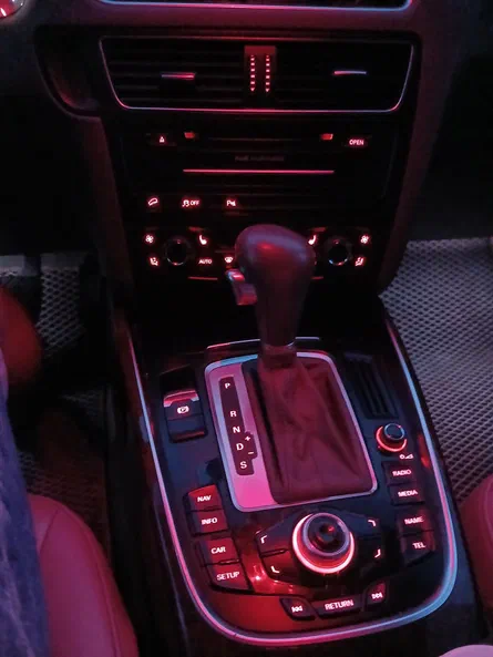Audi Q5 2010 - 6