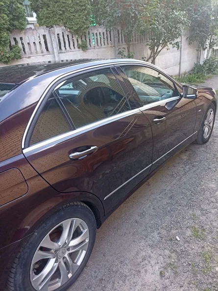 Mercedes-Benz E-Клас 2009 - 7