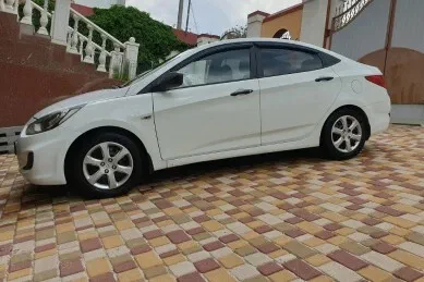 Hyundai Accent 2013 - 2