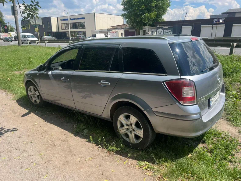 Opel Astra 2009 - 3