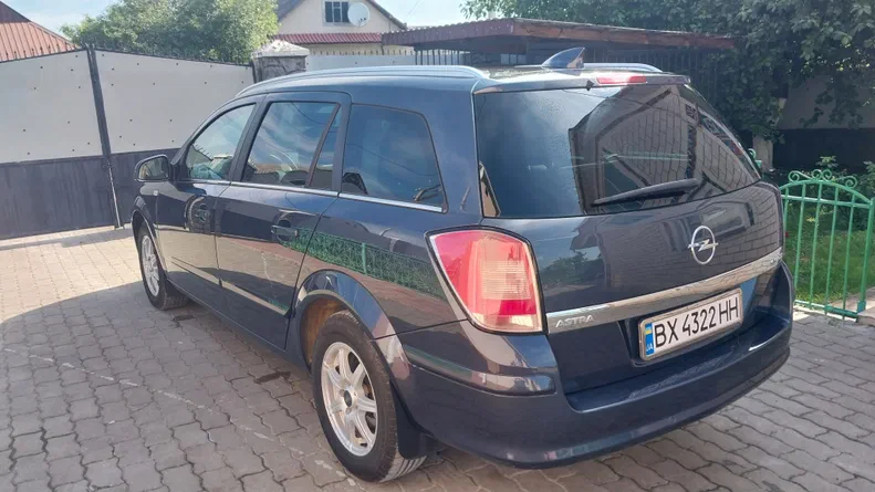 Opel Astra 2009 - 2