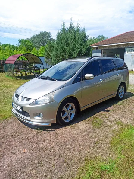 Mitsubishi Grandis 2007 - 1