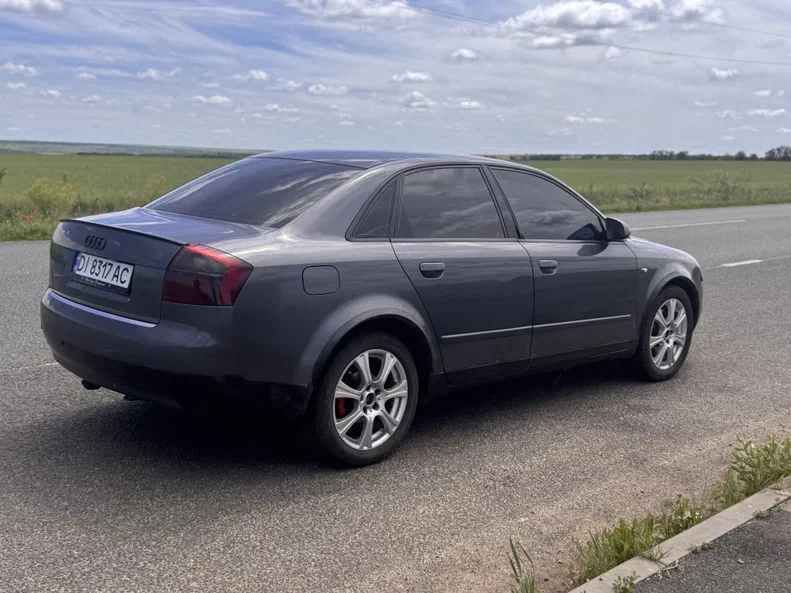 Audi A4 2002 - 1