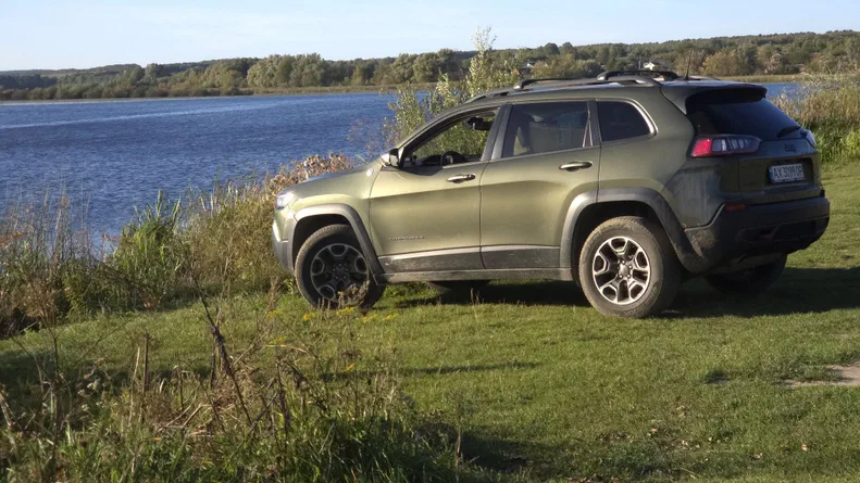 Jeep Cherokee 2019 - 8
