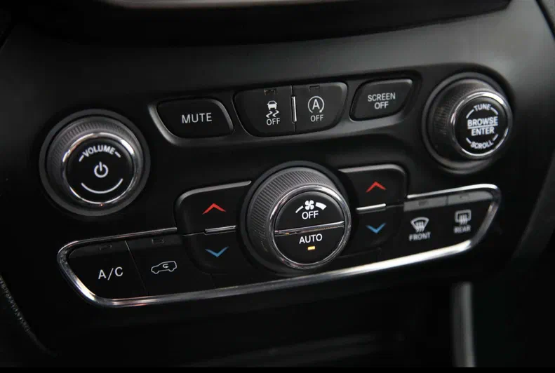 Jeep Cherokee 2019 - 19
