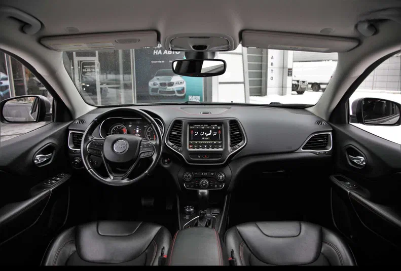 Jeep Cherokee 2019 - 13