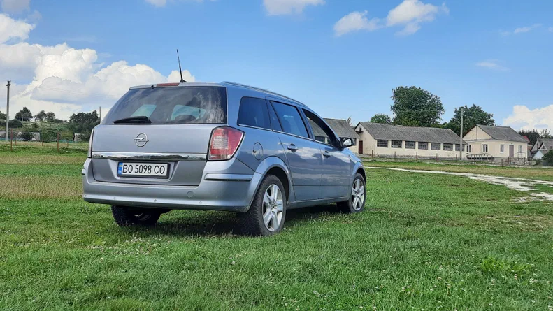 Opel Astra 2009 - 15