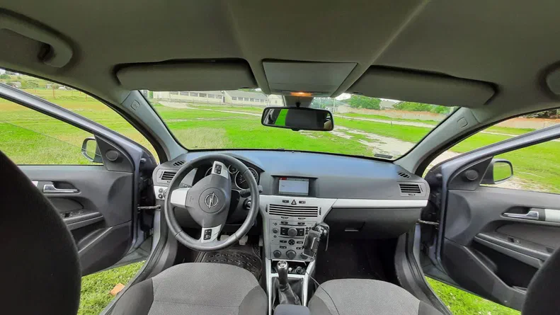 Opel Astra 2009 - 10