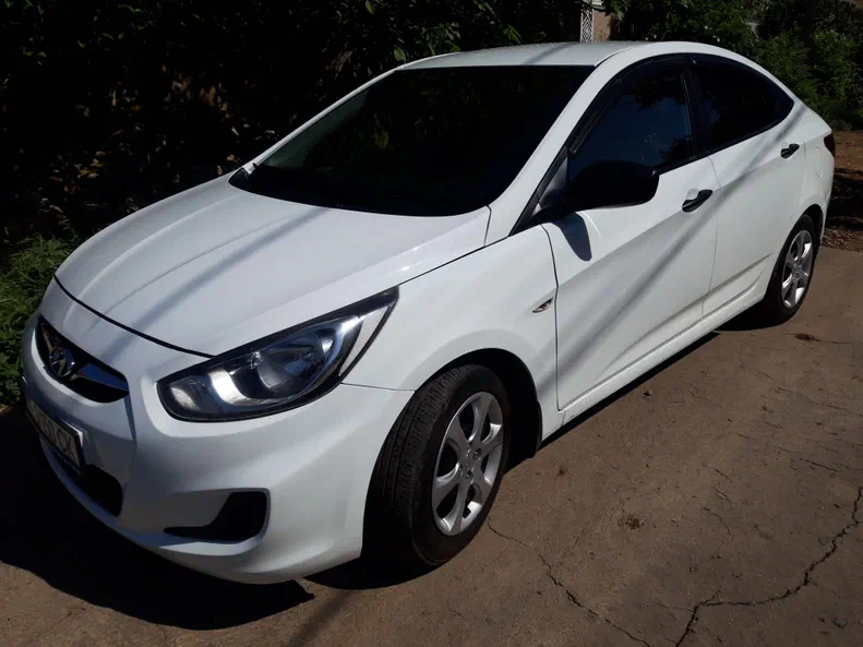 Hyundai Accent 2013 - 6