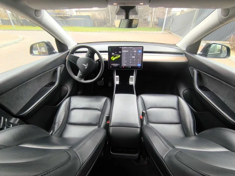 Tesla Model Y 2021 - 11