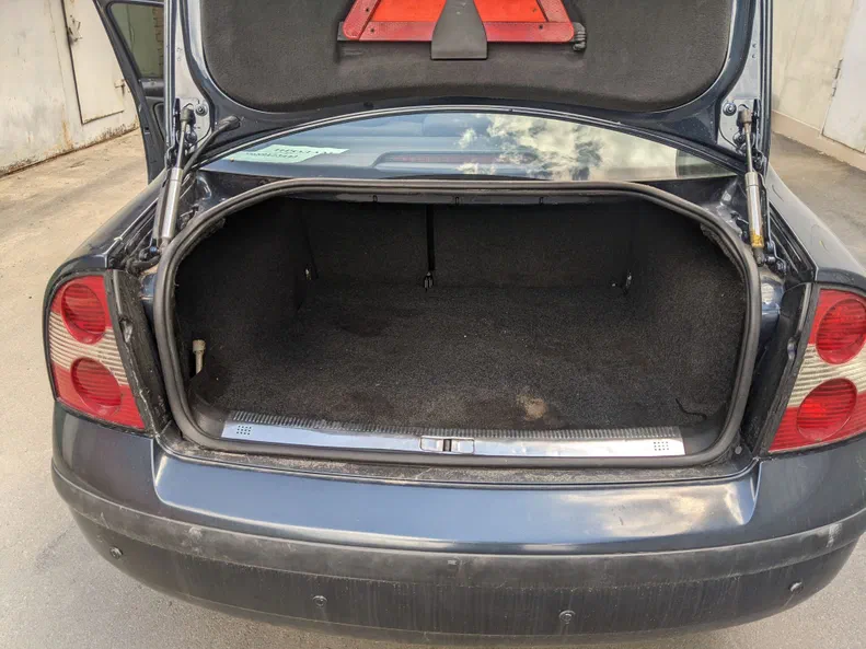 Volkswagen Passat 2002 - 5