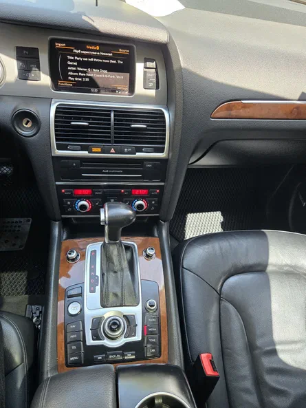 Audi Q7 2014 - 19
