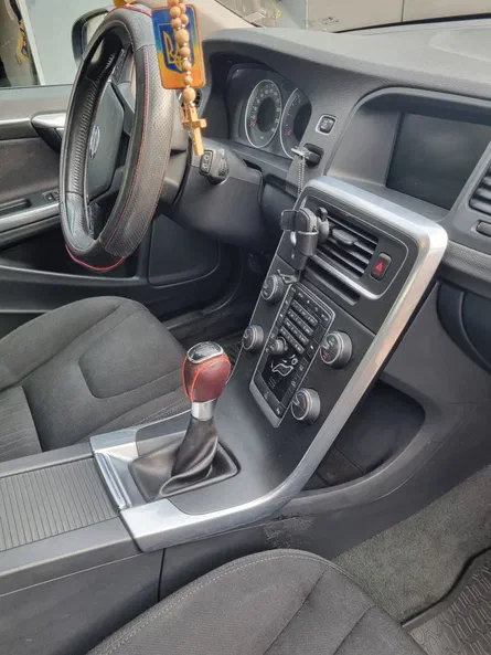 Volvo V60 2012 - 15