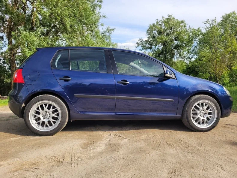 Volkswagen Golf 2004 - 5