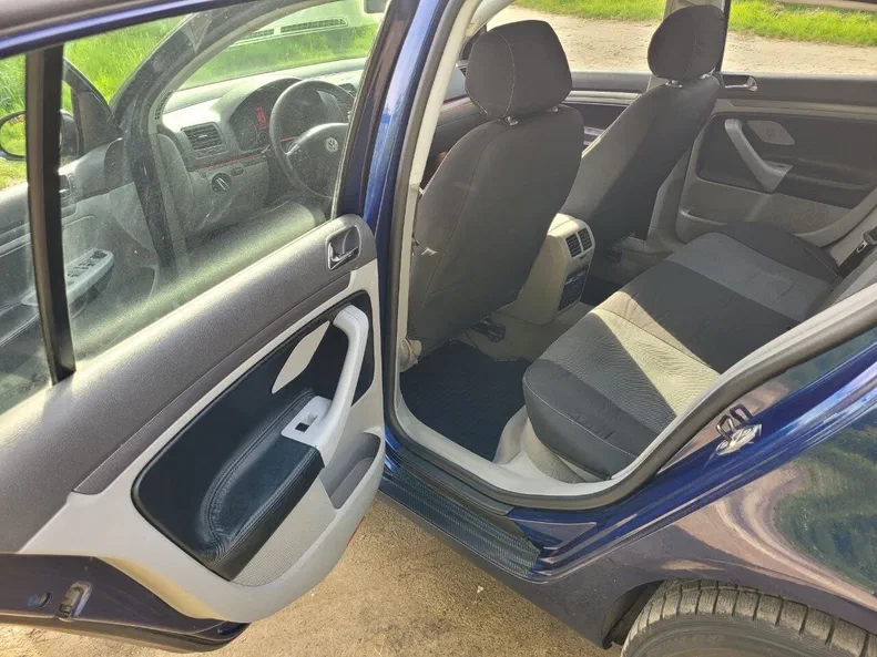 Volkswagen Golf 2004 - 9