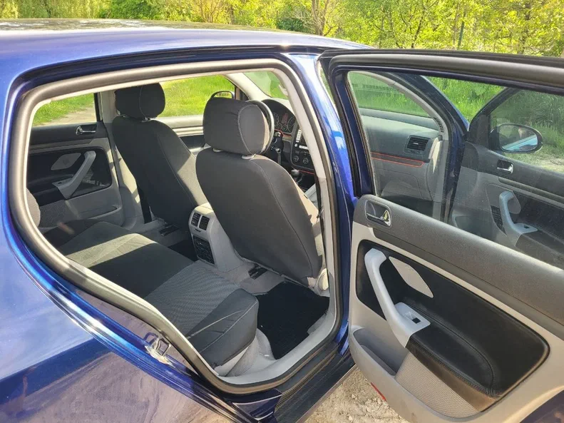 Volkswagen Golf 2004 - 8