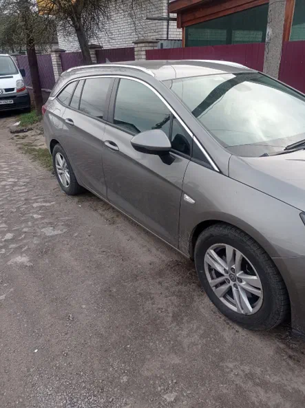 Opel Astra 2016 - 9