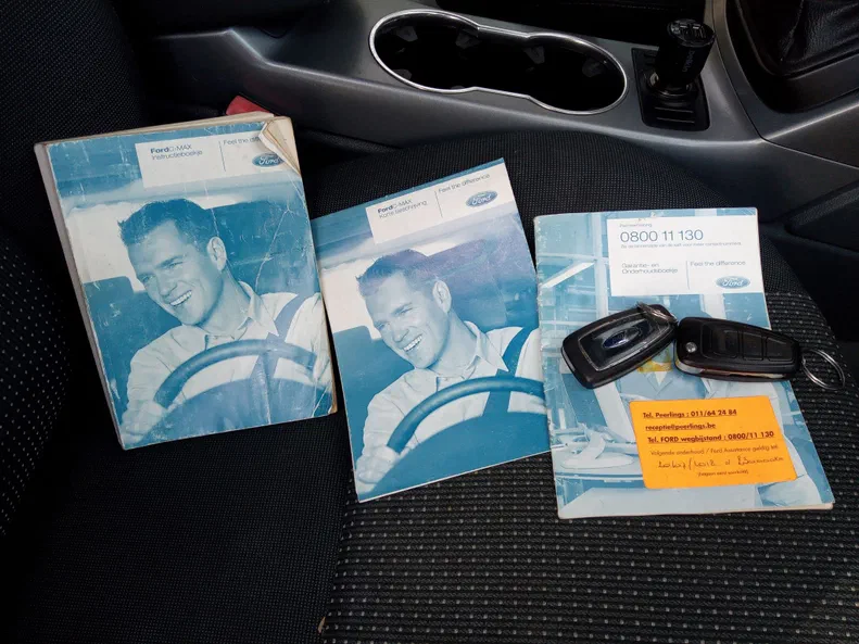 Ford C-MAX 2011 - 18