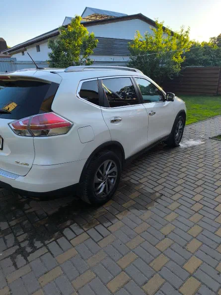 Nissan Rogue 2014 - 15