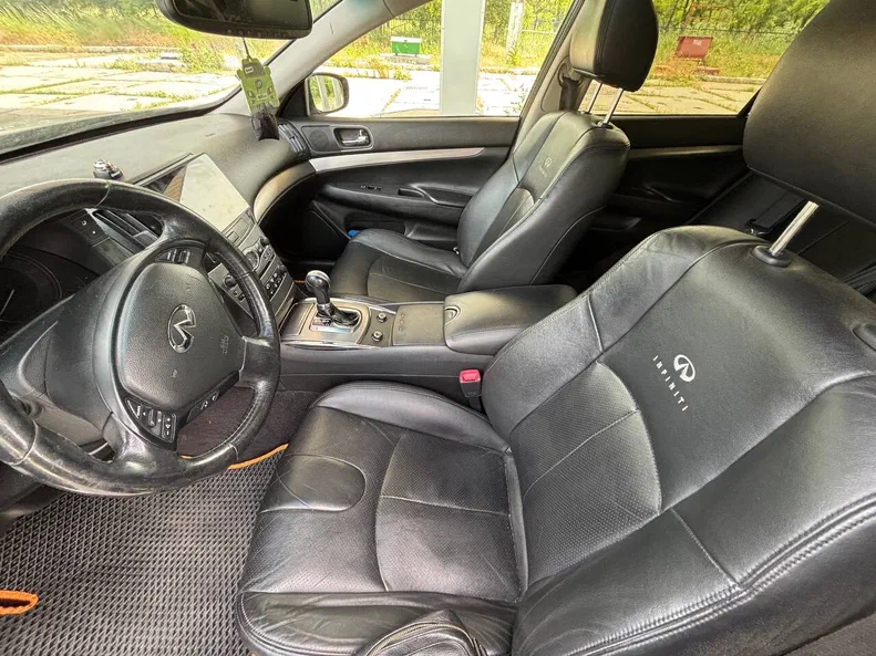 Infiniti G 2012 - 8