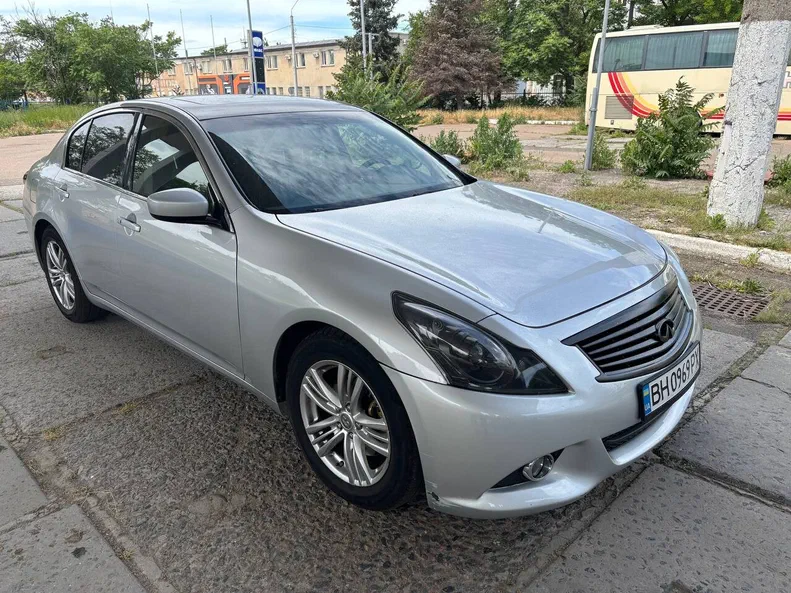 Infiniti G 2012 - 3
