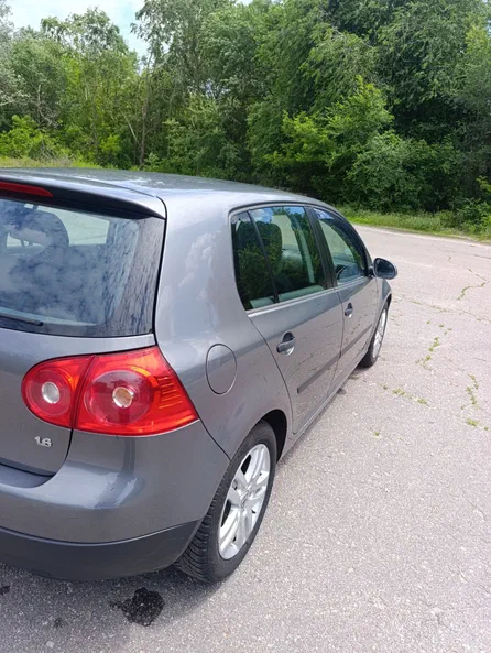 Volkswagen Golf 2004 - 7