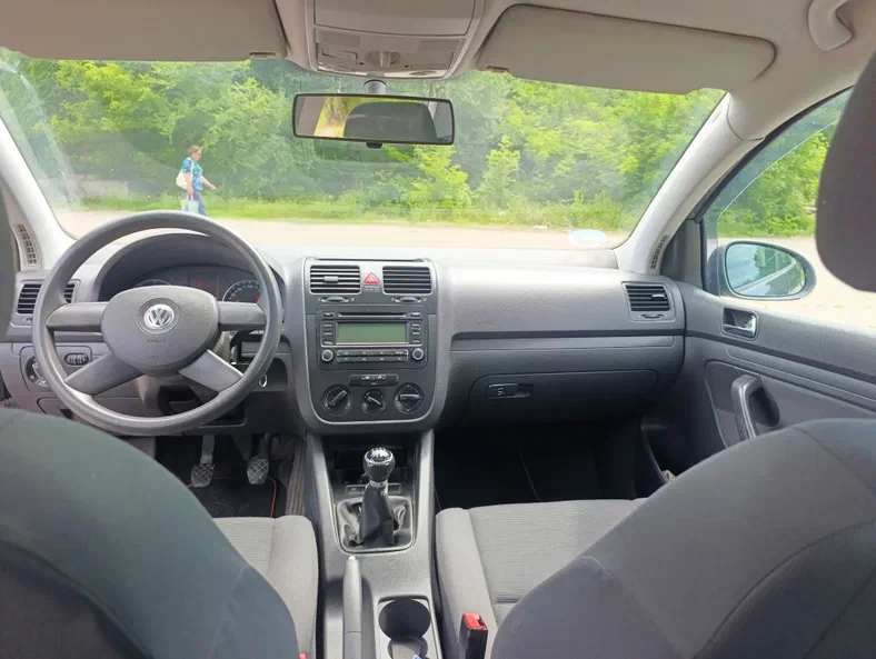 Volkswagen Golf 2004 - 2