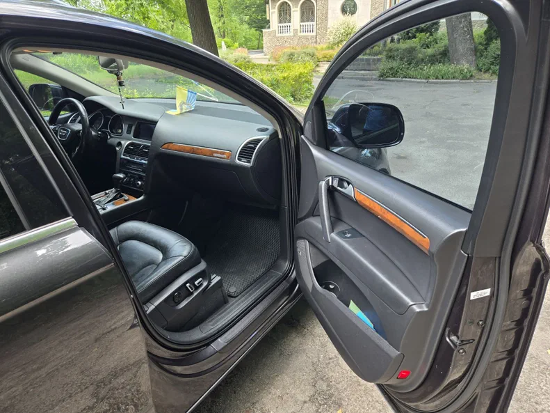 Audi Q7 2014 - 10