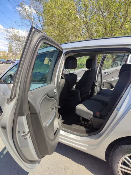 Opel Zafira 2014 - 12
