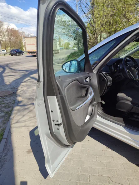 Opel Zafira 2014 - 10