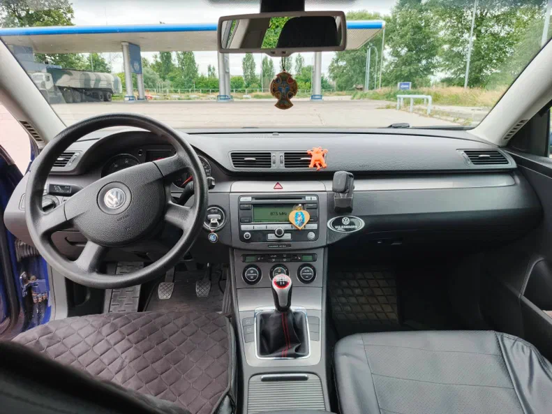 Volkswagen Passat 2008 - 19