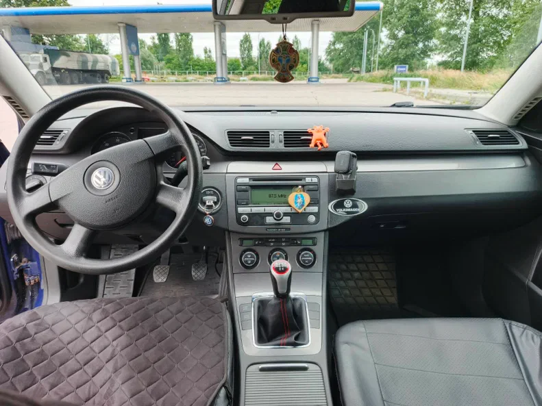 Volkswagen Passat 2008 - 18