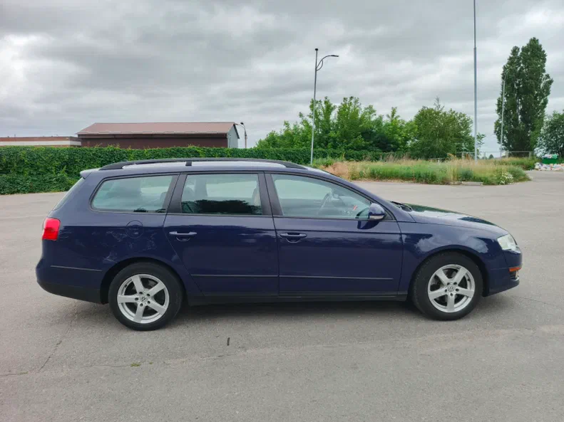 Volkswagen Passat 2008 - 1