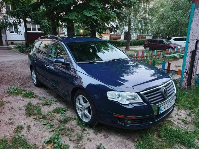 Volkswagen Passat 2008 - 5