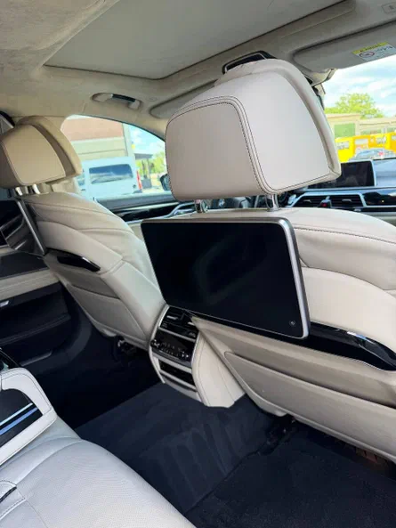 BMW 7 серія 2017 - 7
