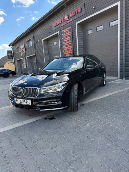 BMW 7 серія 2017 - 10