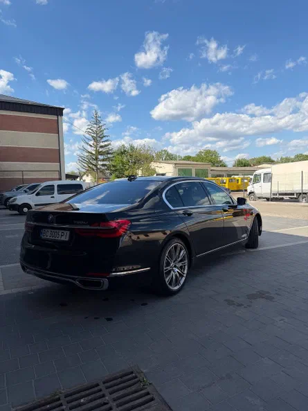 BMW 7 серія 2017 - 3