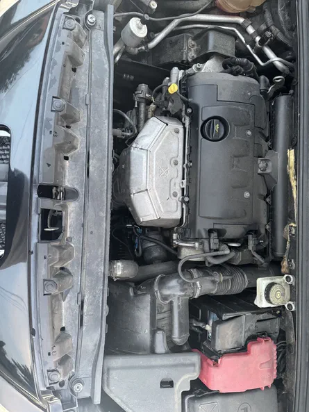 Peugeot 308 2008 - 9