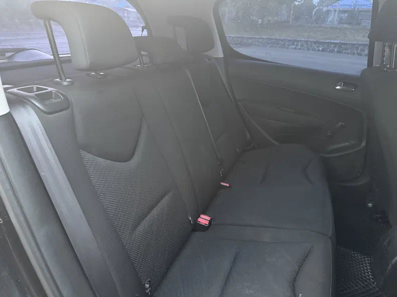 Peugeot 308 2008 - 7