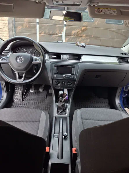 Skoda Rapid 2015 - 15